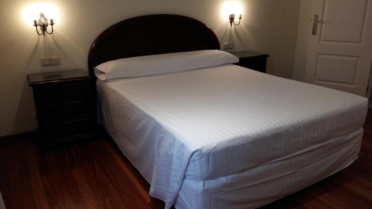 Apartamentos Maritimo Suites-Solo Adultos O Grove Zewnętrze zdjęcie